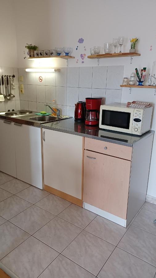 Apartmani Mary Dugi Rat Exterior foto